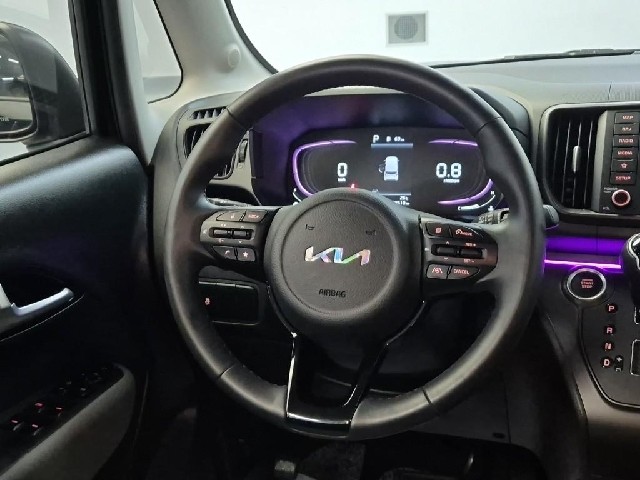 6081500990R9.jpg