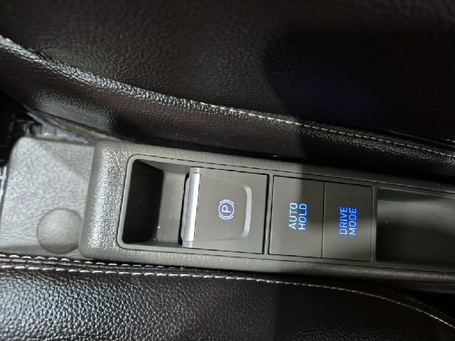 6081000635R18.jpg