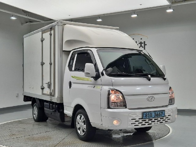 6081000635R4.jpg