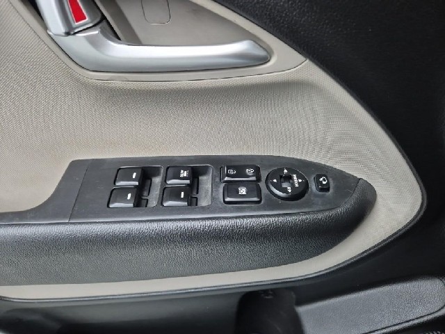 6081000628R13.jpg