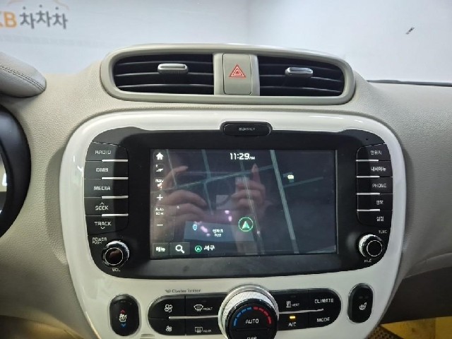 6081001364R13.jpg
