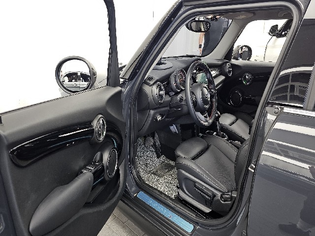 04ef87c1bec6a147cc37f50294e9c051.jpeg