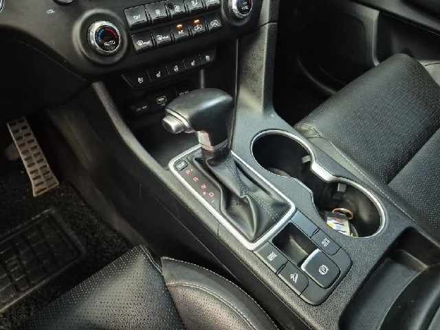 6081001598R8.jpg