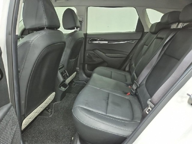 6081001742R12.jpg