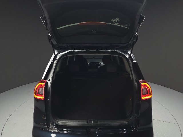 bcf45b2bc59c6e9da3f68cbd61e2f5e8.jpeg