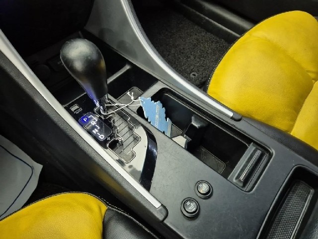 6081000814R8.jpg