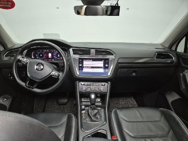 6071000631R7.jpg