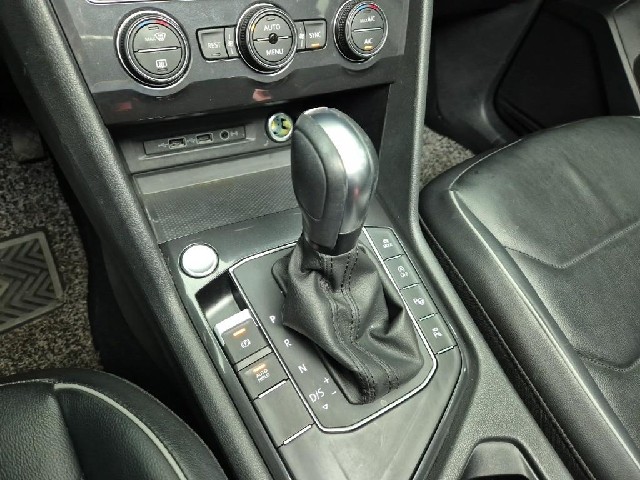 6071000631R8.jpg