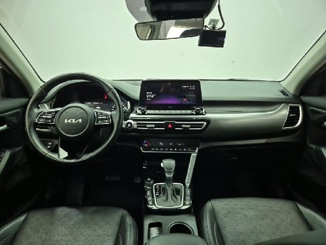 6081000524R7.jpg
