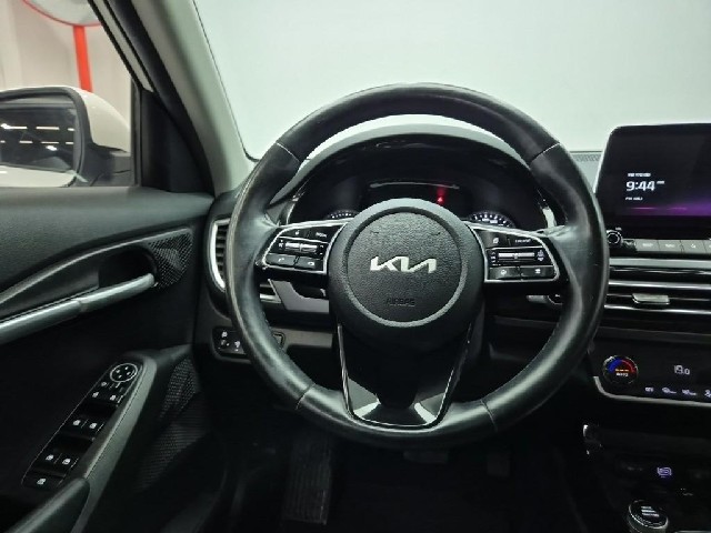 6081000524R9.jpg