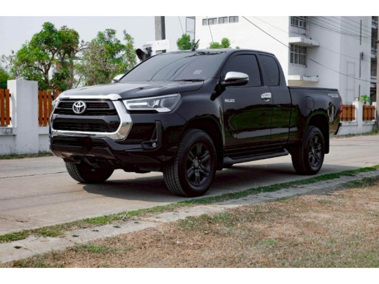 2023 Toyota Hilux, photo 1 of 1