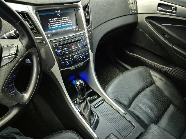6071502352R10.jpg