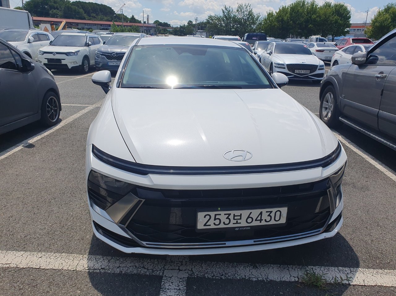 2023 Hyundai Sonata, photo 1 of 1
