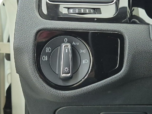 6081000499R17.jpg