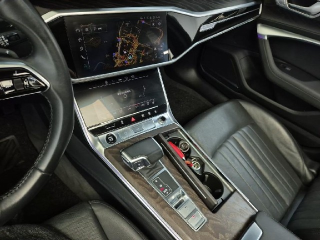 6081501183R10.jpg