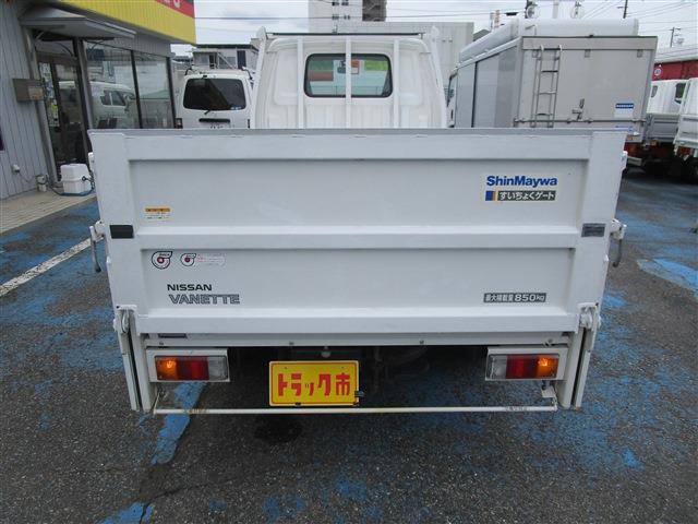 0d9e5ad49c4b88add50ae16527e37c09.jpg