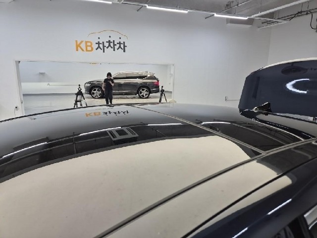 6081500410R13.jpg