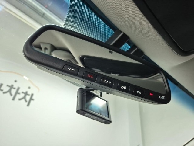 6081000233R16.jpg