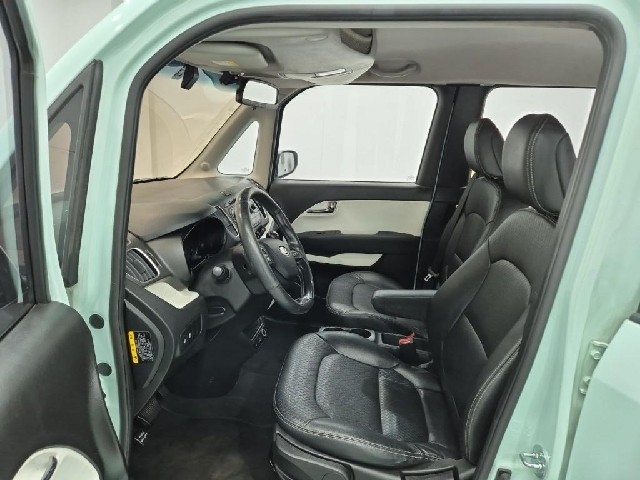 6081000093R11.jpg