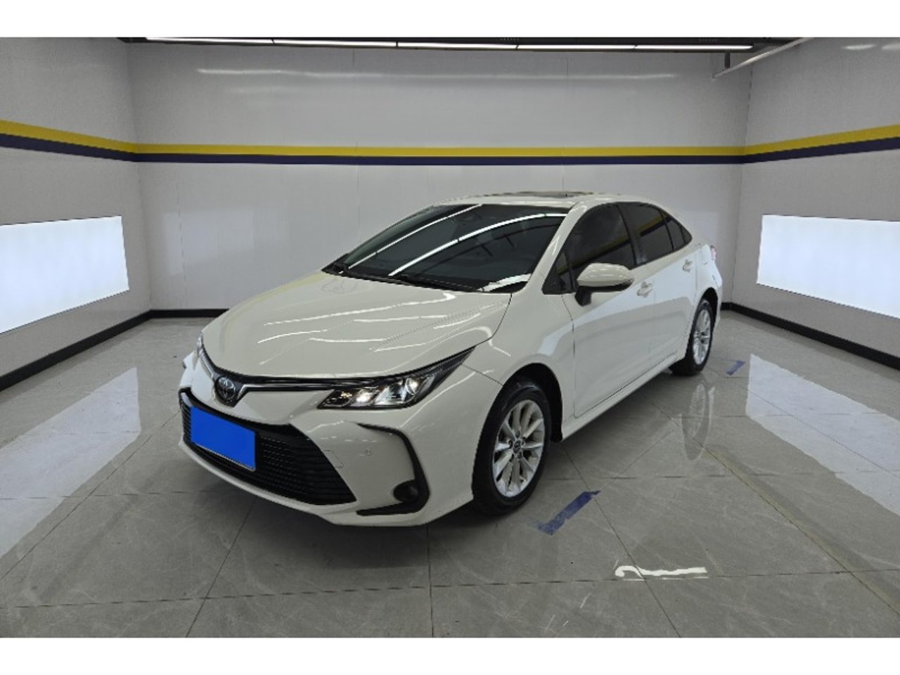 2021 Toyota Corolla, photo 1 of 1