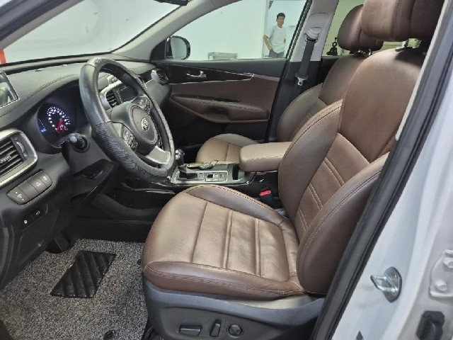 6081500872R11.jpg