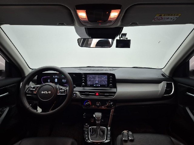 6081000805R7.jpg