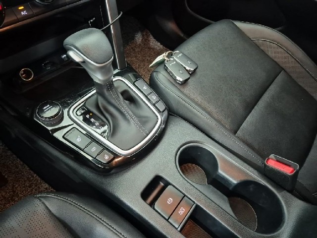 6081000805R8.jpg