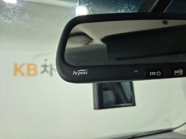 6081000845R17.jpg
