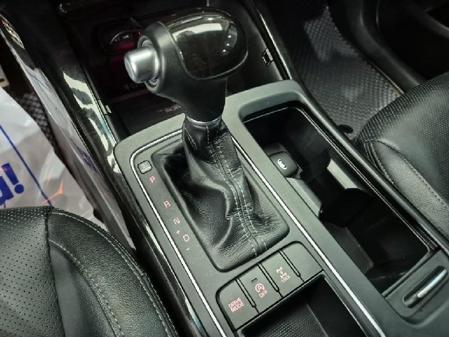 6081000845R8.jpg