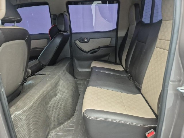 6081500743R12.jpg
