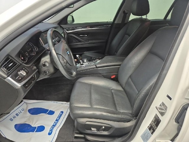 6051000590R11.jpg