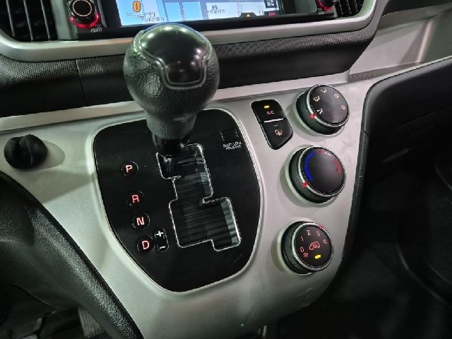 6081000963R8.jpg