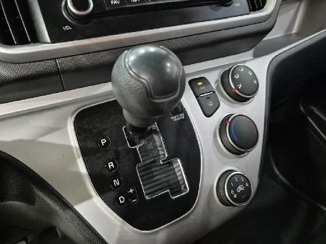 6081000647R8.jpg