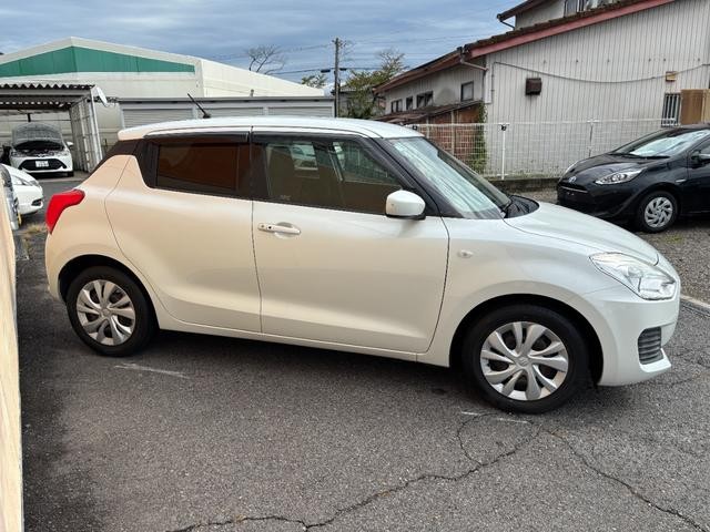 0200496A30261015W00106.jpg