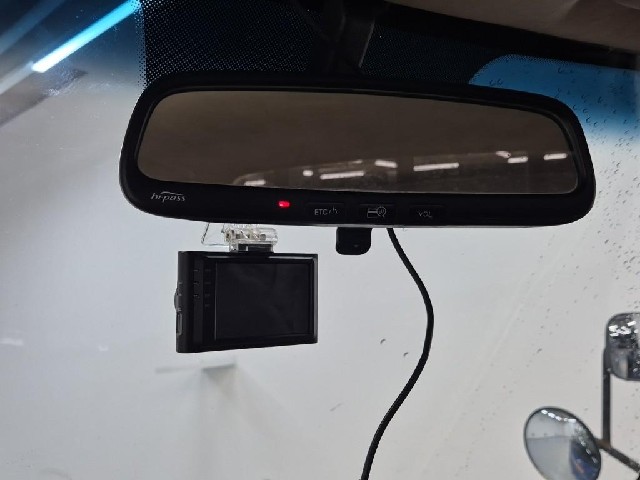 6071502119R13.jpg