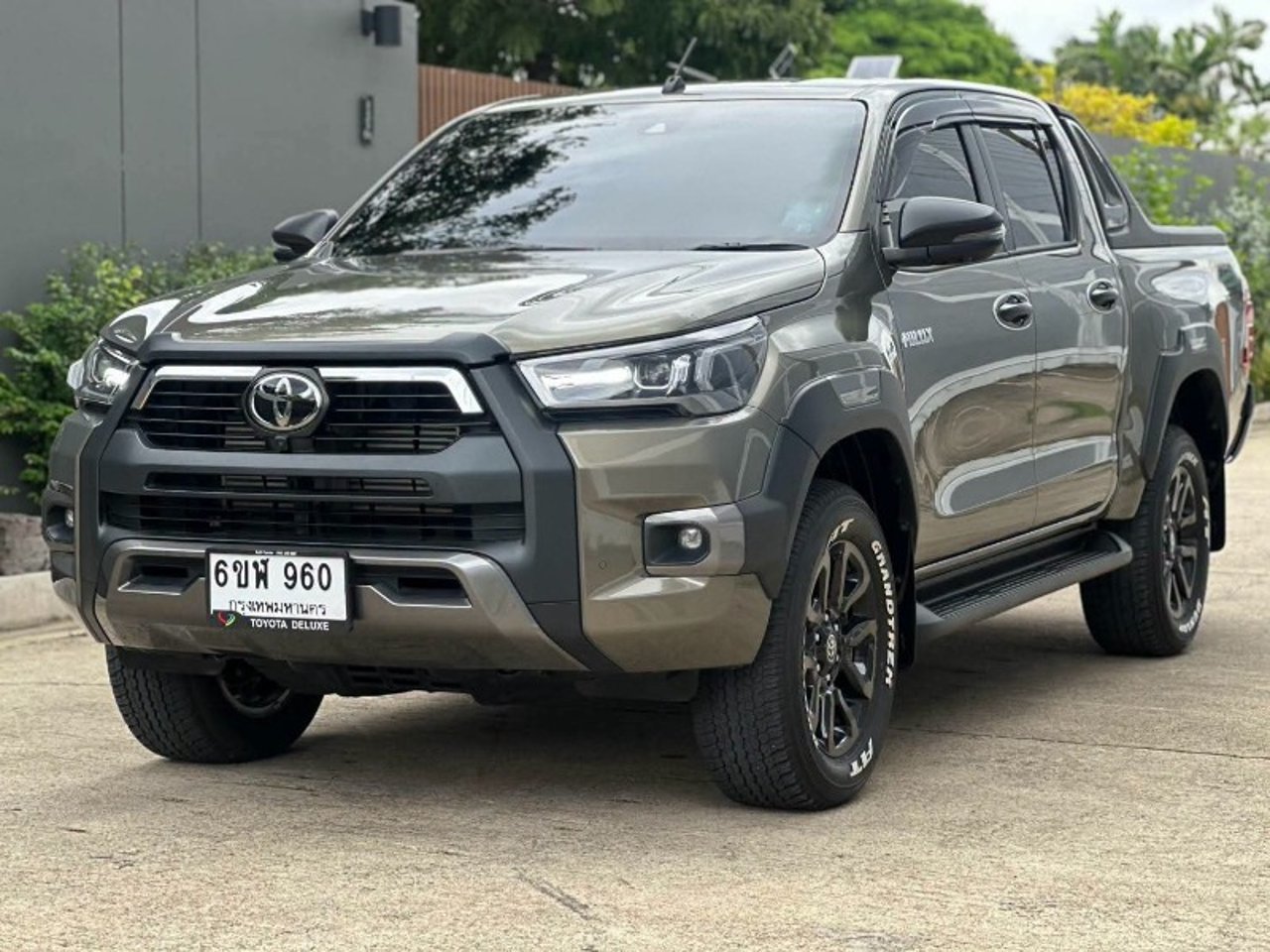 2025 Toyota Hilux, photo 1 of 1