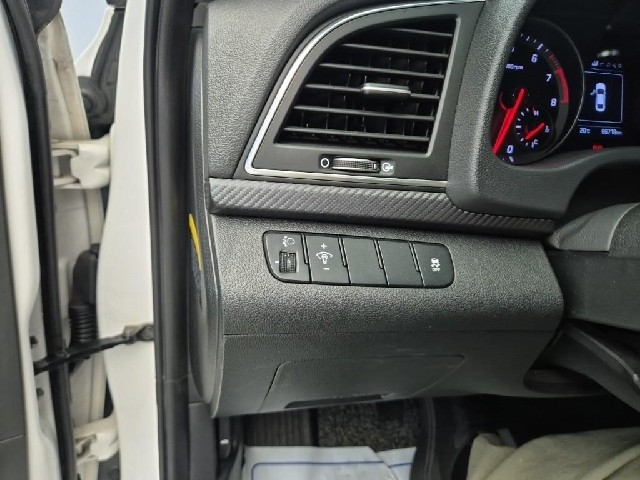 6051001988R18.jpg