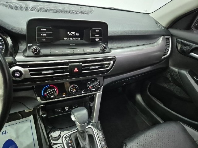 6081000595R10.jpg