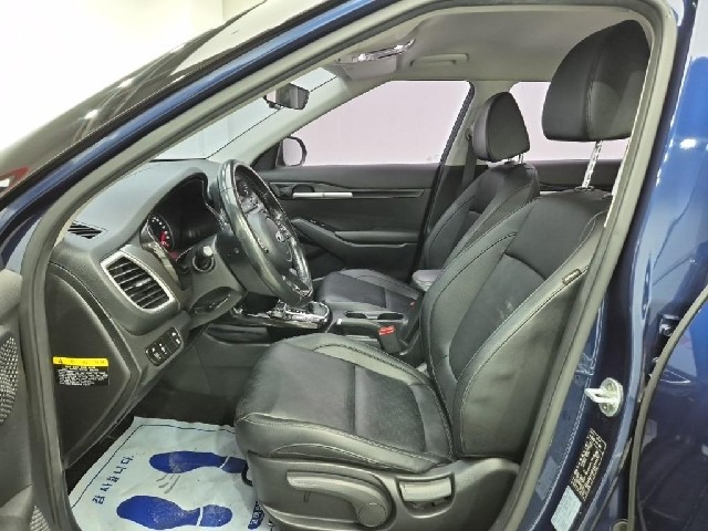 6081000595R11.jpg