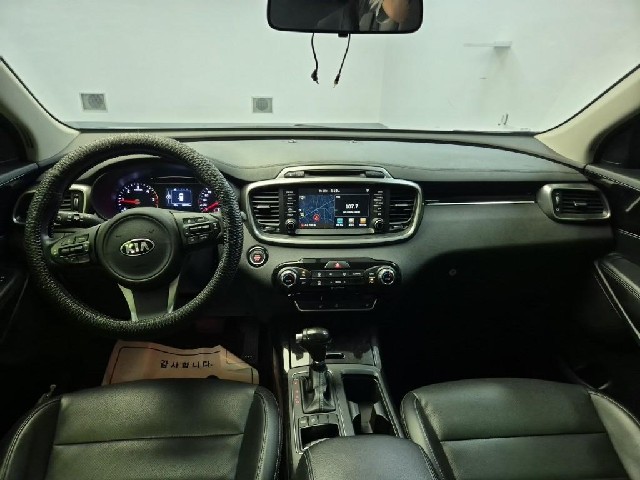 6081000557R7.jpg