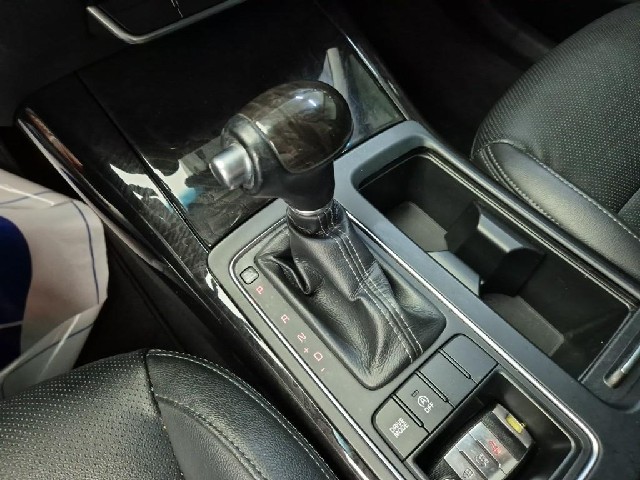 6081000557R8.jpg