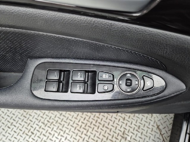 6011002798R18.jpg