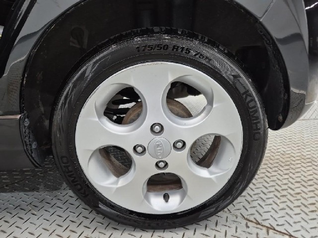 6081000169R17.jpg