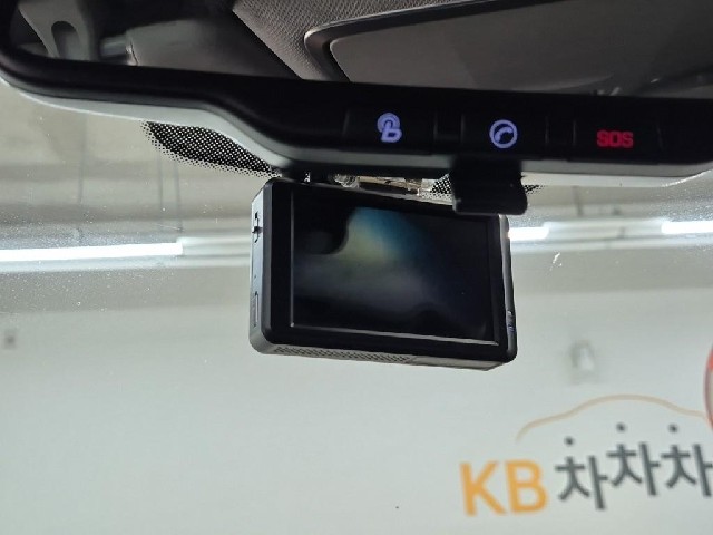 6071000235R16.jpg