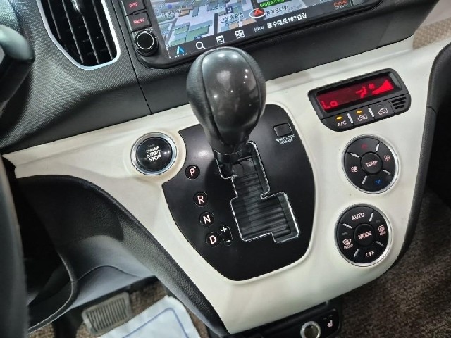 6071002073R8.jpg