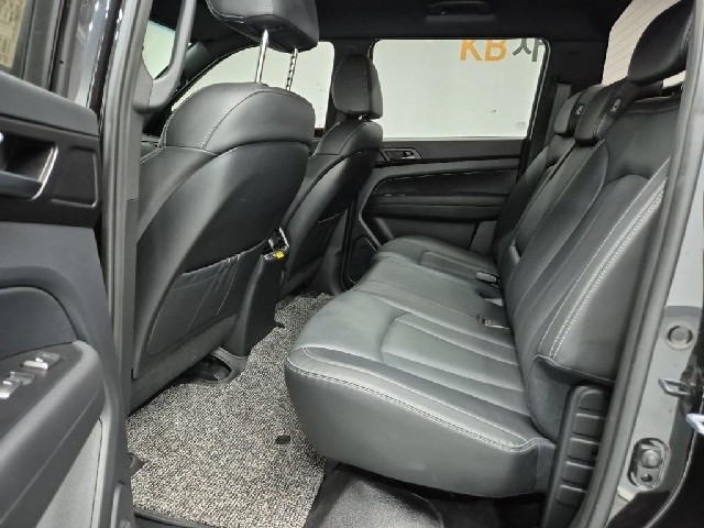 6071001953R12.jpg