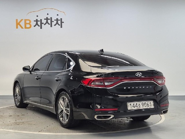 6071000231R2.jpg