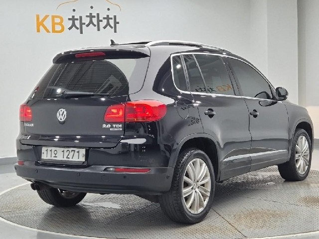 6081000082R3.jpg