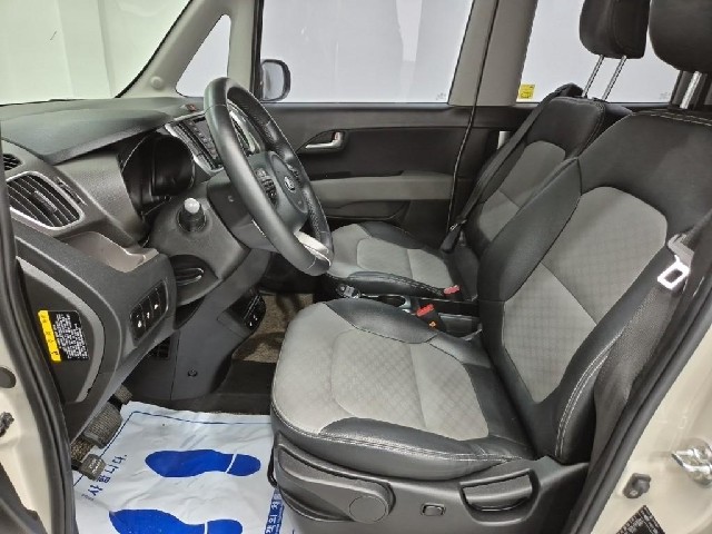 6071000606R11.jpg