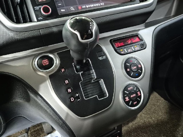 6071000606R8.jpg